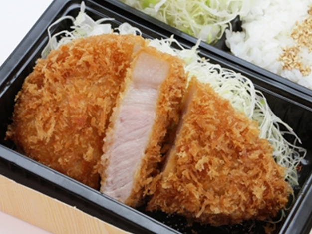 とんかつ峯 高千穂通デパート前店の写真